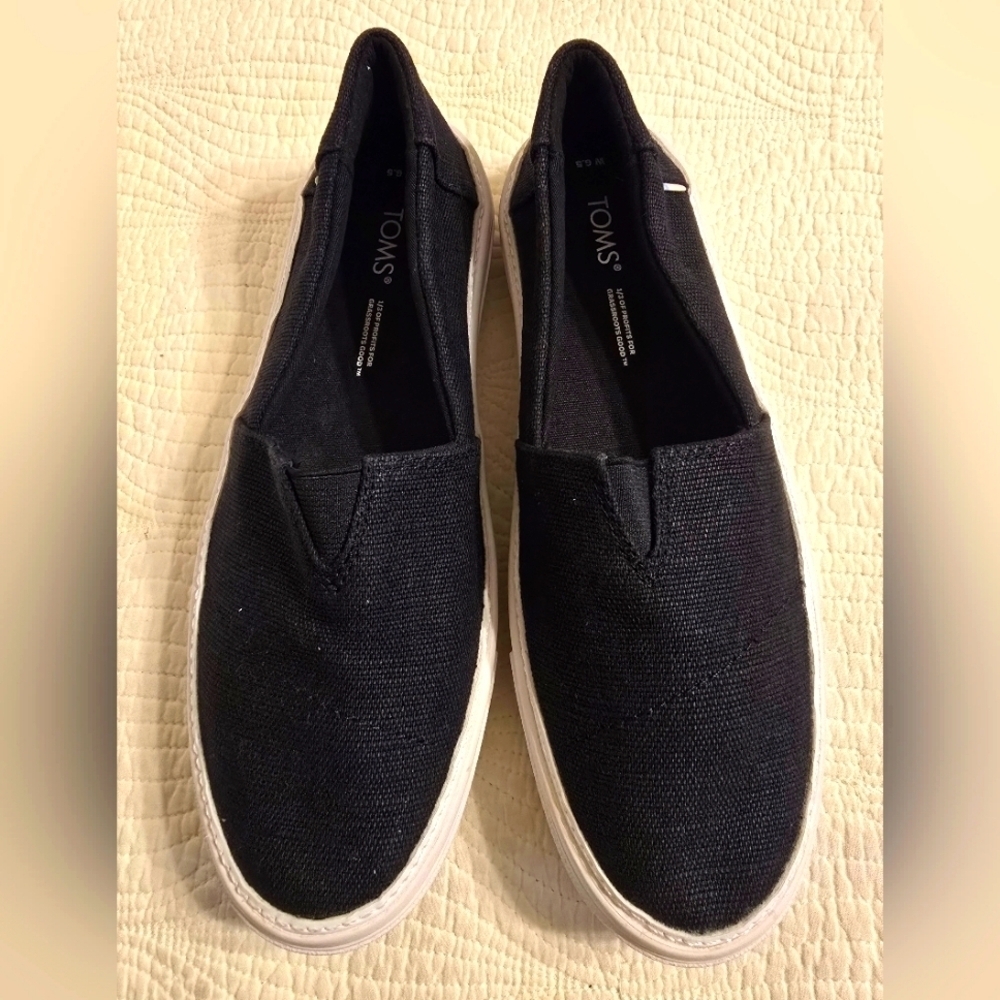 NWOT TOMS Black Slip-On Shoes